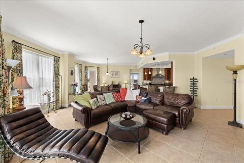 Condo in Daytona Beach, Florida, 3 bedrooms  № 1690862 - photo 2