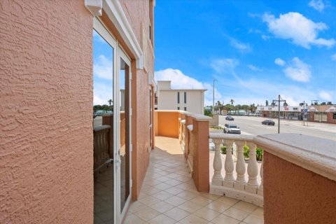 Condo in Daytona Beach, Florida, 3 bedrooms  № 1690862 - photo 28