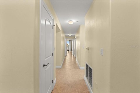 Condo in Daytona Beach, Florida, 3 bedrooms  № 1690862 - photo 10