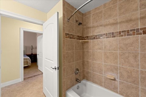 Condo in Daytona Beach, Florida, 3 bedrooms  № 1690862 - photo 21