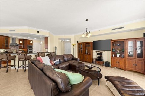 Condo in Daytona Beach, Florida, 3 bedrooms  № 1690862 - photo 3