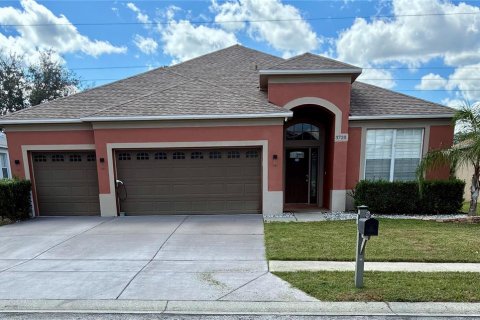Villa ou maison à Spring Hill, Floride 4 chambres, 210.98 m2 № 2420265