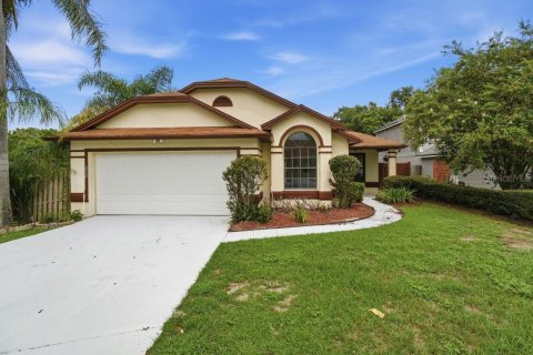 Villa ou maison à vendre à Apopka, Floride: 4 chambres, 148.74 m2 № 2351454 - photo 5
