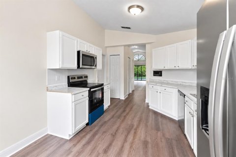 Villa ou maison à vendre à Apopka, Floride: 4 chambres, 148.74 m2 № 2351454 - photo 14