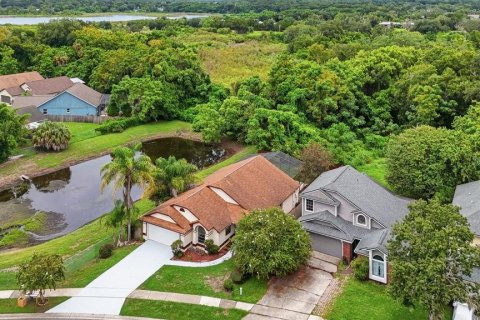 Villa ou maison à vendre à Apopka, Floride: 4 chambres, 148.74 m2 № 2351454 - photo 2