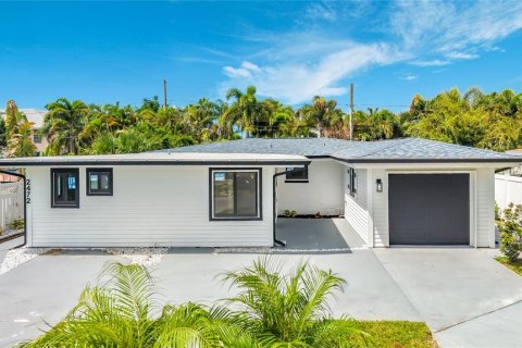 Villa ou maison à Dunedin, Floride 3 chambres, 151.99 m2 № 2385677