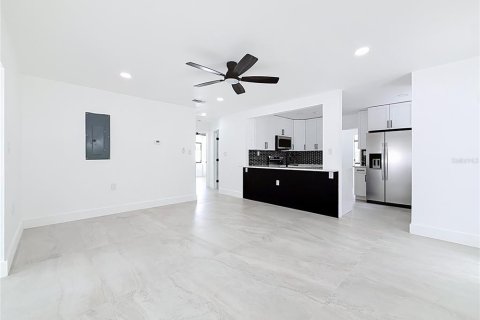 Villa ou maison à louer à Dunedin, Floride: 3 chambres, 151.99 m2 № 2385677 - photo 16