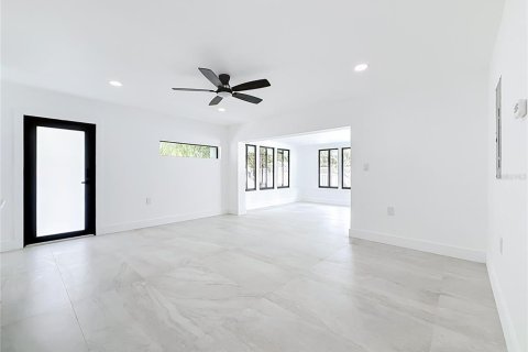 Villa ou maison à louer à Dunedin, Floride: 3 chambres, 151.99 m2 № 2385677 - photo 14