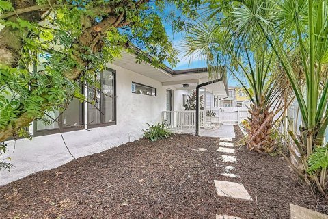 Villa ou maison à louer à Dunedin, Floride: 3 chambres, 151.99 m2 № 2385677 - photo 10