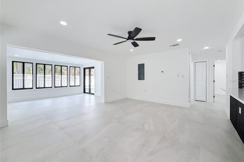Villa ou maison à louer à Dunedin, Floride: 3 chambres, 151.99 m2 № 2385677 - photo 13