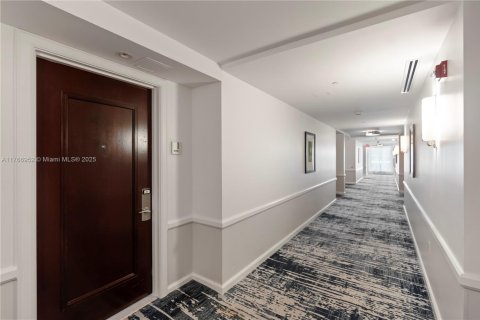 Copropriété à vendre à Miami Beach, Floride: 49.98 m2 № 1940596 - photo 22