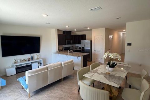 Touwnhouse à louer à Davenport, Floride: 3 chambres, 136.01 m2 № 2098656 - photo 6