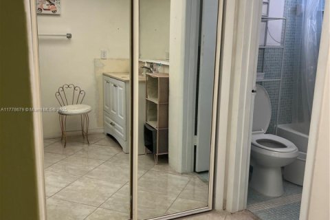 Купить кондоминиум в Майами, Флорида 1 спальня, 73.67м2, № 1697995 - фото 12