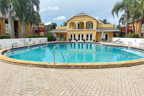 Copropriété à louer à Sarasota, Floride: 2 chambres, 97.45 m2 № 2396610 - photo 3
