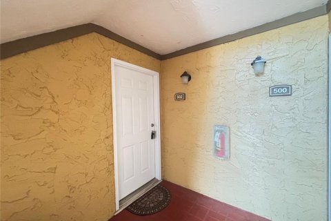 Copropriété à louer à Sarasota, Floride: 2 chambres, 97.45 m2 № 2396610 - photo 4