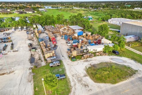 Commercial property in Sarasota, Florida № 1566744 - photo 17