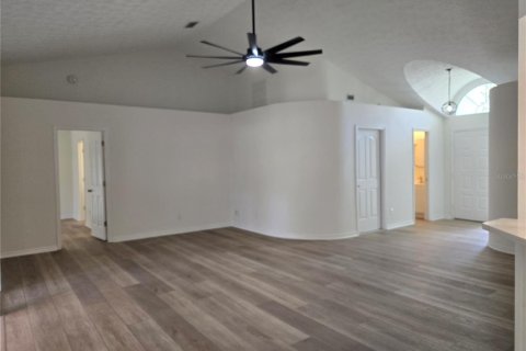 Casa en venta en Inverness, Florida, 3 dormitorios, 157.38 m2 № 2101452 - foto 8