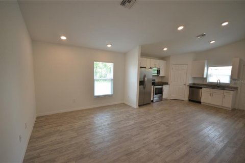 Villa ou maison à vendre à Fort Myers, Floride: 3 chambres, 110.27 m2 № 2157677 - photo 14