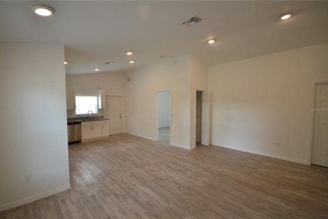 Villa ou maison à vendre à Fort Myers, Floride: 3 chambres, 110.27 m2 № 2157677 - photo 8