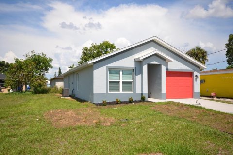 Villa ou maison à vendre à Fort Myers, Floride: 3 chambres, 110.27 m2 № 2157677 - photo 2