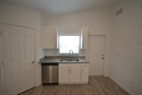 Villa ou maison à vendre à Fort Myers, Floride: 3 chambres, 110.27 m2 № 2157677 - photo 17