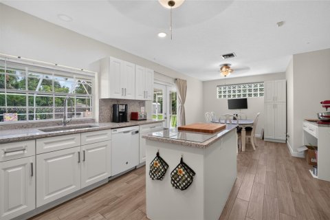 Casa en venta en Miami, Florida, 3 dormitorios, 189.15 m2 № 2382223 - foto 8