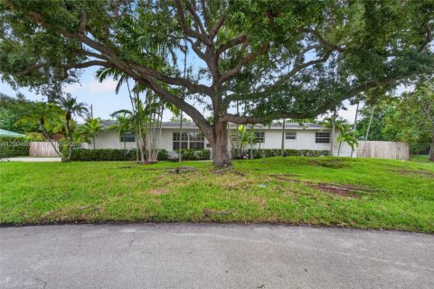 Casa en Miami, Florida 3 dormitorios, 189.15 m2 № 2382223