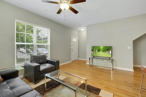 Townhouse in Tallahassee, Florida 3 bedrooms, 109.25 sq.m. № 2212545 - photo 4