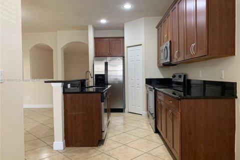 Condo in Tamarac, Florida, 3 bedrooms  № 1855053 - photo 10