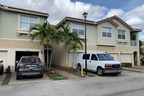 Condo in Tamarac, Florida, 3 bedrooms  № 1855053 - photo 2
