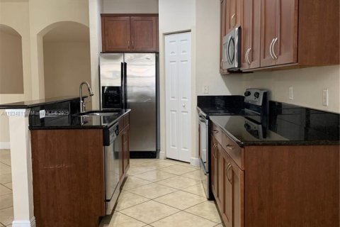 Condo in Tamarac, Florida, 3 bedrooms  № 1855053 - photo 11