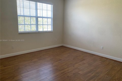Condo in Tamarac, Florida, 3 bedrooms  № 1855053 - photo 15