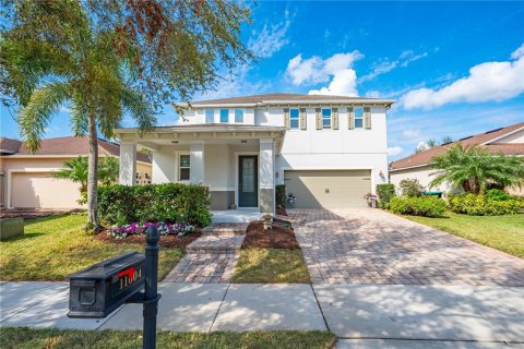 House in Orlando, Florida 3 bedrooms, 265.05 sq.m. № 1548468 - photo 2