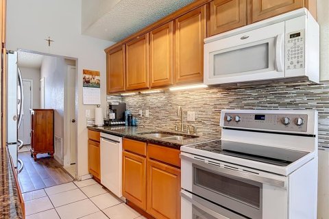 Casa en venta en Deltona, Florida, 4 dormitorios, 137.87 m2 № 2219997 - foto 29