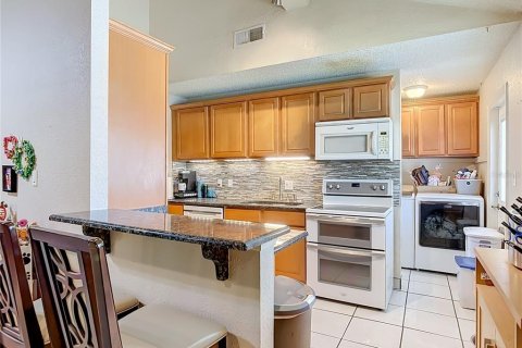 Casa en venta en Deltona, Florida, 4 dormitorios, 137.87 m2 № 2219997 - foto 3