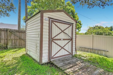 Casa en venta en Deltona, Florida, 4 dormitorios, 137.87 m2 № 2219997 - foto 10