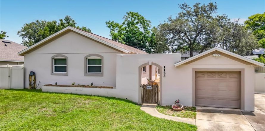 Casa en Deltona, Florida 4 dormitorios, 137.87 m2 № 2219997