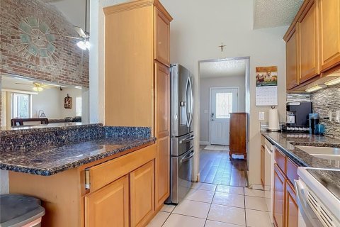 Casa en venta en Deltona, Florida, 4 dormitorios, 137.87 m2 № 2219997 - foto 28