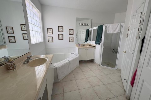 Villa ou maison à louer à Delray Beach, Floride: 2 chambres, 174.93 m2 № 2251527 - photo 20
