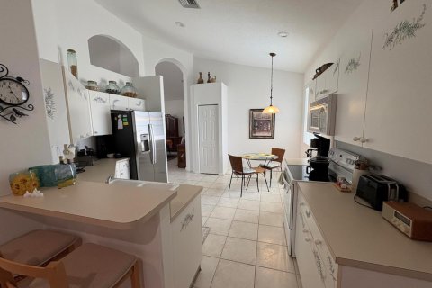 Villa ou maison à louer à Delray Beach, Floride: 2 chambres, 174.93 m2 № 2251527 - photo 6