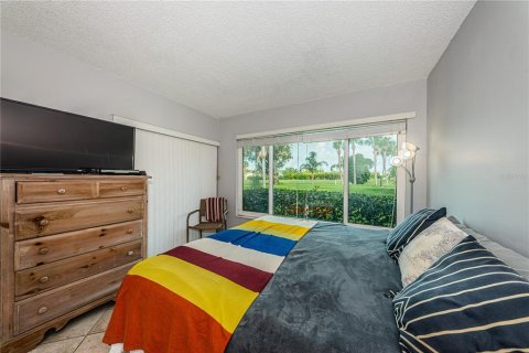 Condominio en venta en Saint Petersburg, Florida, 2 dormitorios, 82.68 m2 № 2339791 - foto 13