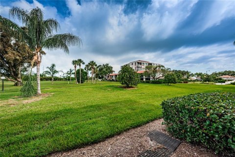 Condominio en venta en Saint Petersburg, Florida, 2 dormitorios, 82.68 m2 № 2339791 - foto 24