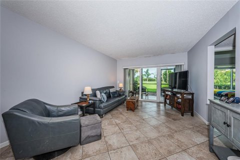 Condominio en venta en Saint Petersburg, Florida, 2 dormitorios, 82.68 m2 № 2339791 - foto 11