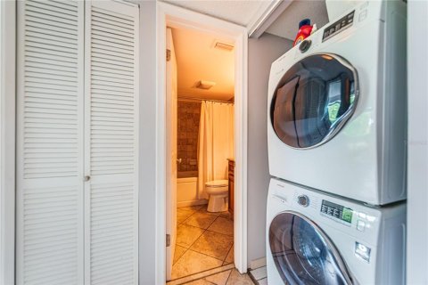 Condominio en venta en Saint Petersburg, Florida, 2 dormitorios, 82.68 m2 № 2339791 - foto 15