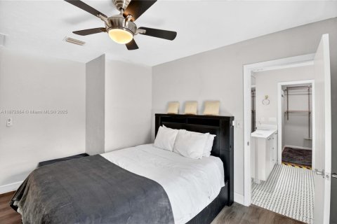 Casa en venta en Fort Lauderdale, Florida, 3 dormitorios, 124.77 m2 № 2021113 - foto 29