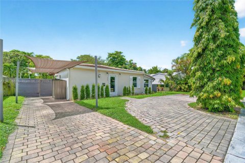 Casa en venta en Fort Lauderdale, Florida, 3 dormitorios, 124.77 m2 № 2021113 - foto 7