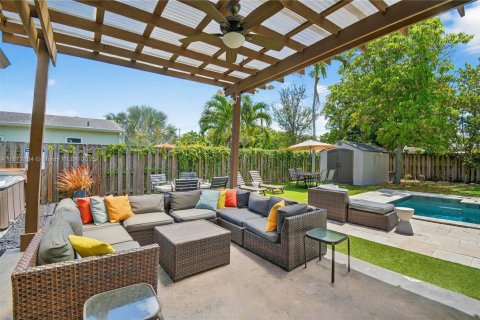 Casa en venta en Fort Lauderdale, Florida, 3 dormitorios, 124.77 m2 № 2021113 - foto 22