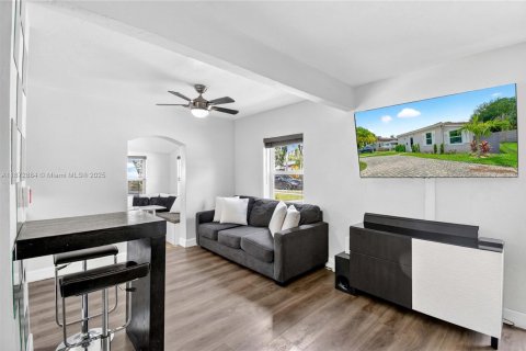 Casa en venta en Fort Lauderdale, Florida, 3 dormitorios, 124.77 m2 № 2021113 - foto 13