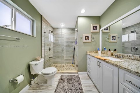 House in Hialeah Gardens, Florida 4 bedrooms, 174.75 sq.m. № 1814316 - photo 22