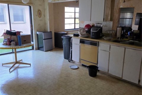 Villa ou maison à vendre à Tamarac, Floride: 2 chambres, 162.76 m2 № 1965307 - photo 2